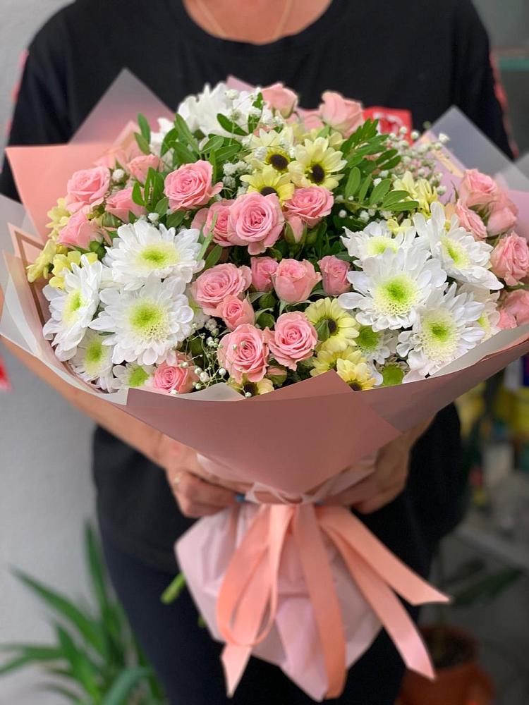 Букет цветов из: Розы и Хризантемы в Правдинске Нижегородской области