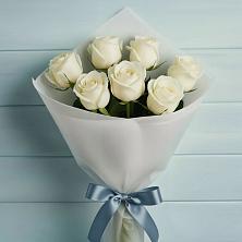 Букет 7 Белых роз Эдлесс Лав в Правдинске Нижегородской области
