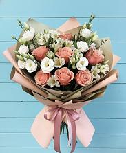 Букет цветов из:  Розы, Альстромерии и Лизиантусы в Правдинске Нижегородской области