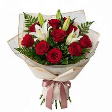 Букет цветов из:  Лилии и Розы в Правдинске Нижегородской области