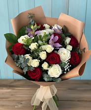 Букет цветов из:  Розы и Альстромерии в Правдинске Нижегородской области