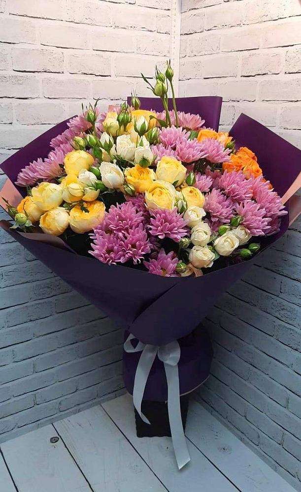 Букет цветов из: Хризантемы и Розы в Правдинске Нижегородской области