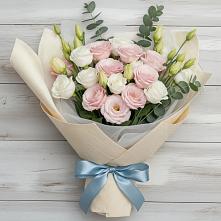 Букет цветов из:  Лизиантусы в Правдинске Нижегородской области