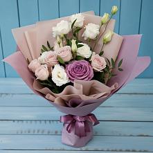Букет цветов из:  Розы и Лизиантусы в Правдинске Нижегородской области
