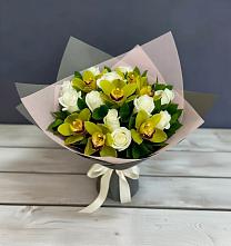 Букет цветов из:  Орхидеи и Розы в Правдинске Нижегородской области