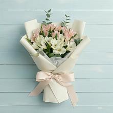 Букет цветов из:  Альстромерии #REPLACE_PRED# Правдинске Нижегородской области