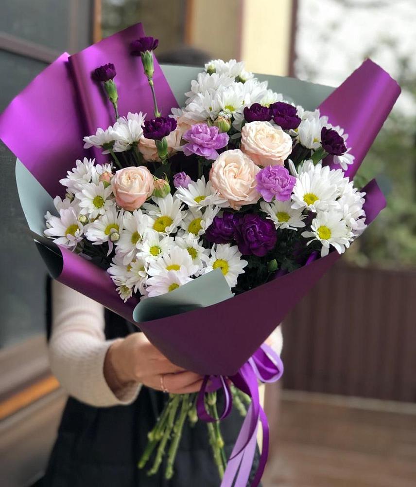 Букет цветов из: Хризантемы, Гвоздики и Розы в Правдинске Нижегородской области