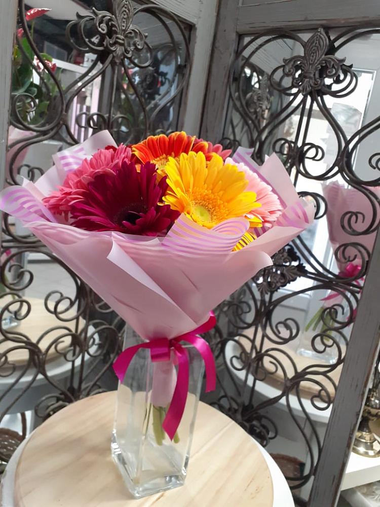 Букет цветов из: Герберы в Правдинске Нижегородской области