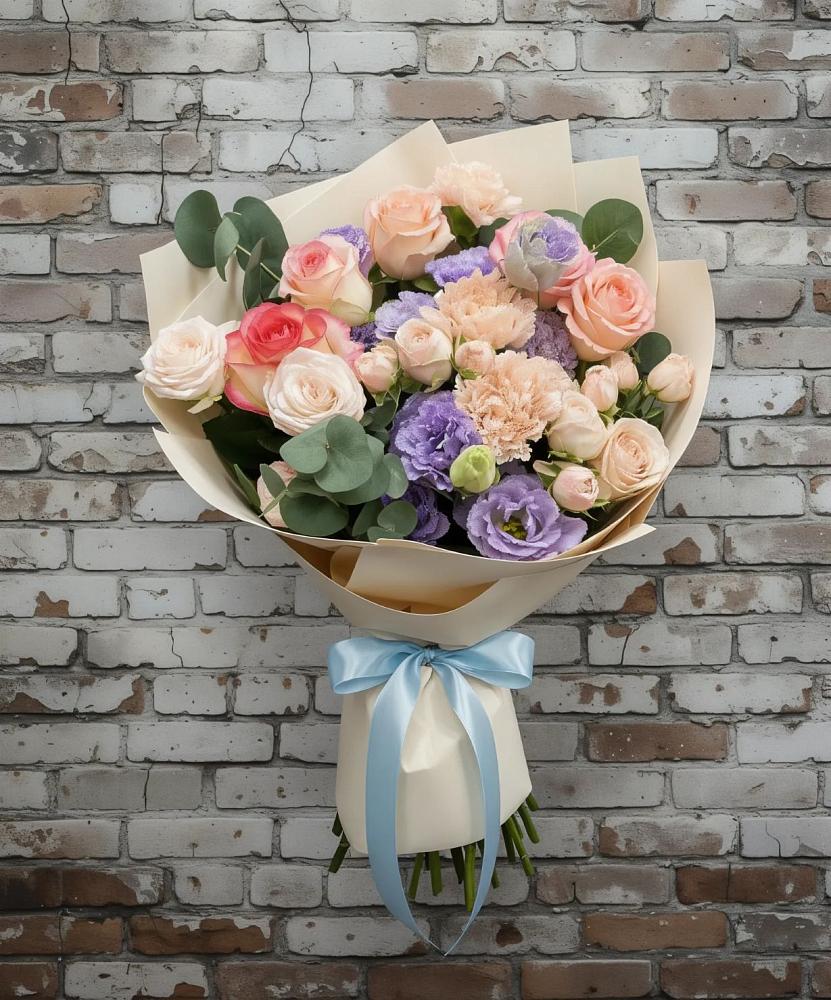 Букет цветов из: Розы, Лизиантусы и Гвоздики в Правдинске Нижегородской области