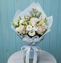 Букет цветов из:  Розы и Лизиантусы в Правдинске Нижегородской области