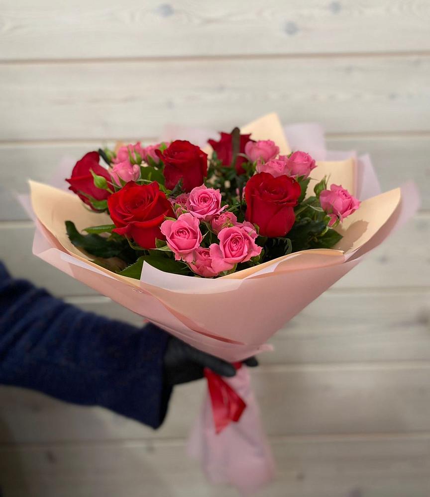 Букет цветов из: Розы в Правдинске Нижегородской области