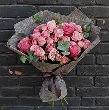 Букет цветов из:  Розы в Правдинске Нижегородской области